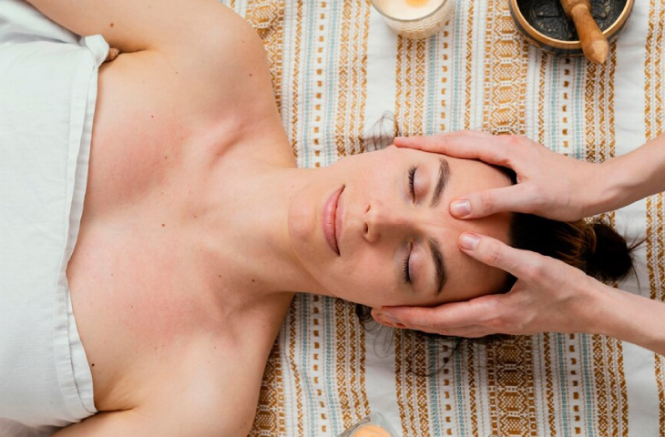 Masaje craneal facial sensitivo
